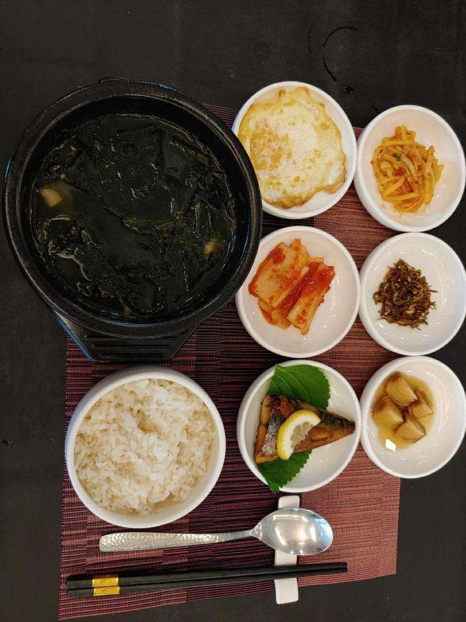 Jeju Noblesse Hotel מראה חיצוני תמונה