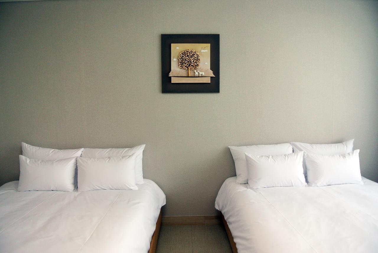 Jeju Noblesse Hotel מראה חיצוני תמונה