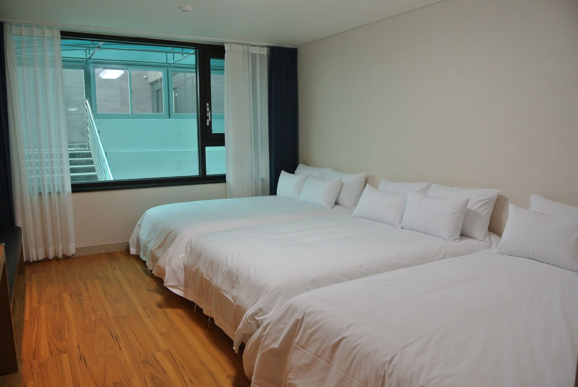 Jeju Noblesse Hotel מראה חיצוני תמונה