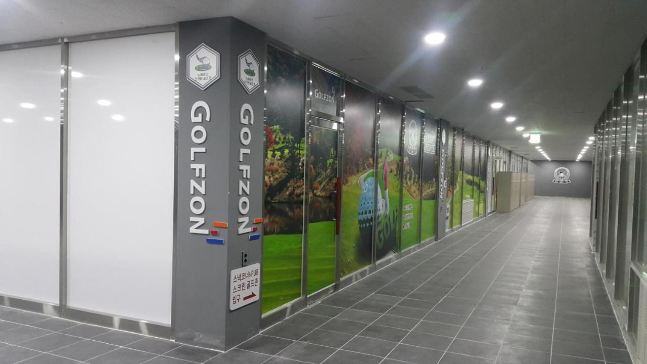 Jeju Noblesse Hotel מראה חיצוני תמונה